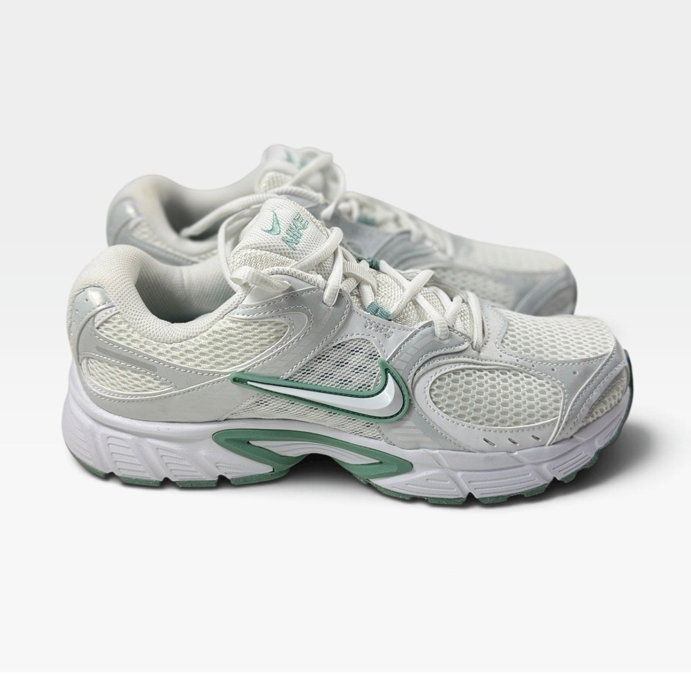 Nike V5 RNR V2K Run Women 11 Summit White Vast Grey Green HQ7901-106 NEW